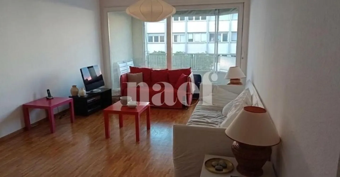 Apartment - Photo 2 of 9