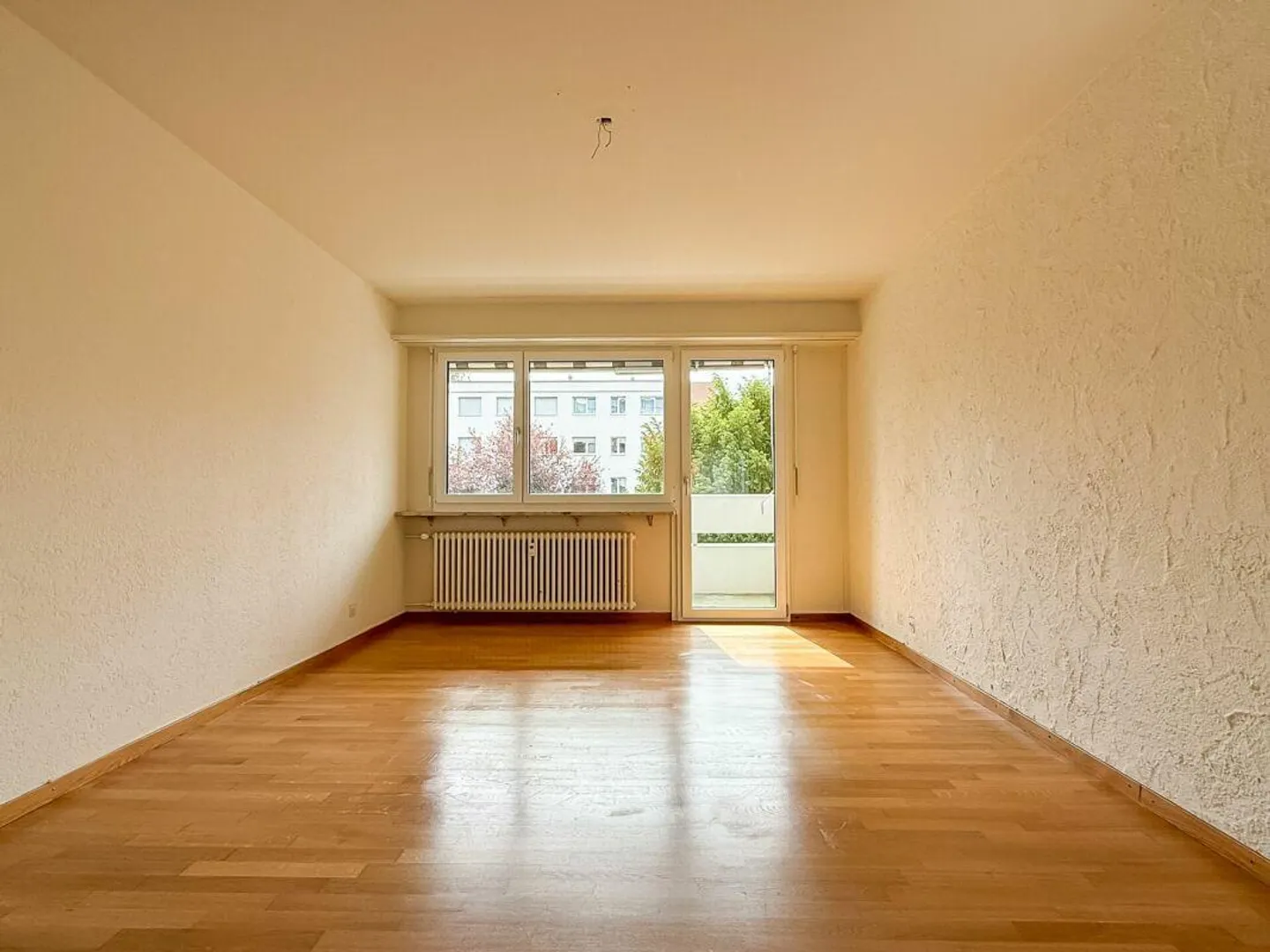 Helle 3.5-Zimmerwohnung mit Balkon - Foto 3 von 11