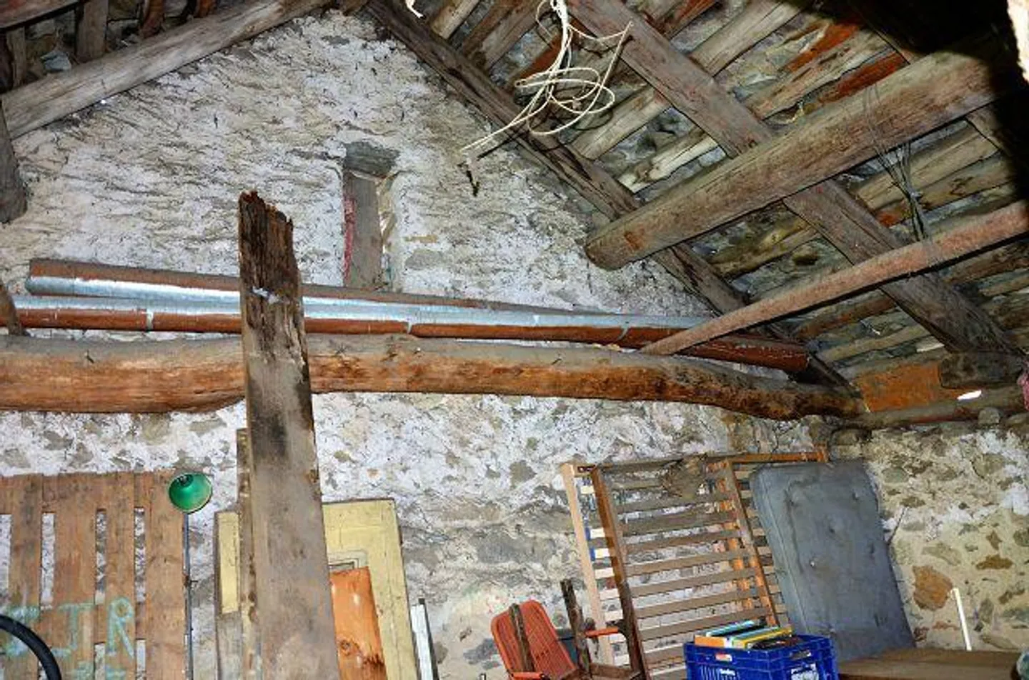 «Rustico di 2 piani da rinnovare con terreno molto soleggiata, tranquilla  / Rustico zum Ausbauen mit separatem Grundstück an sonniger, ruhiger Lage» - Foto 8 di 28