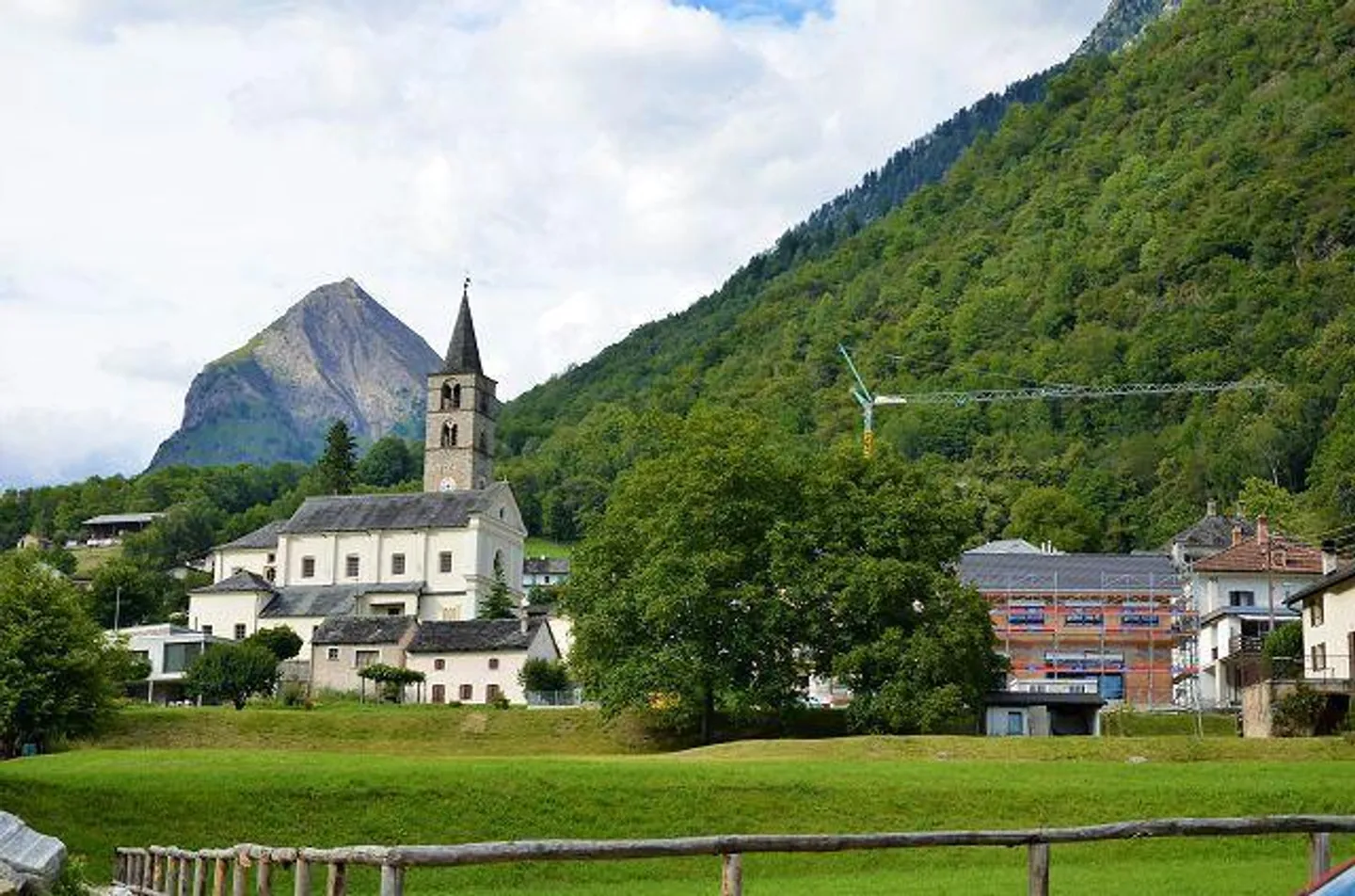 «Rustico di 2 piani da rinnovare con terreno molto soleggiata, tranquilla  / Rustico zum Ausbauen mit separatem Grundstück an sonniger, ruhiger Lage» - Foto 12 di 28