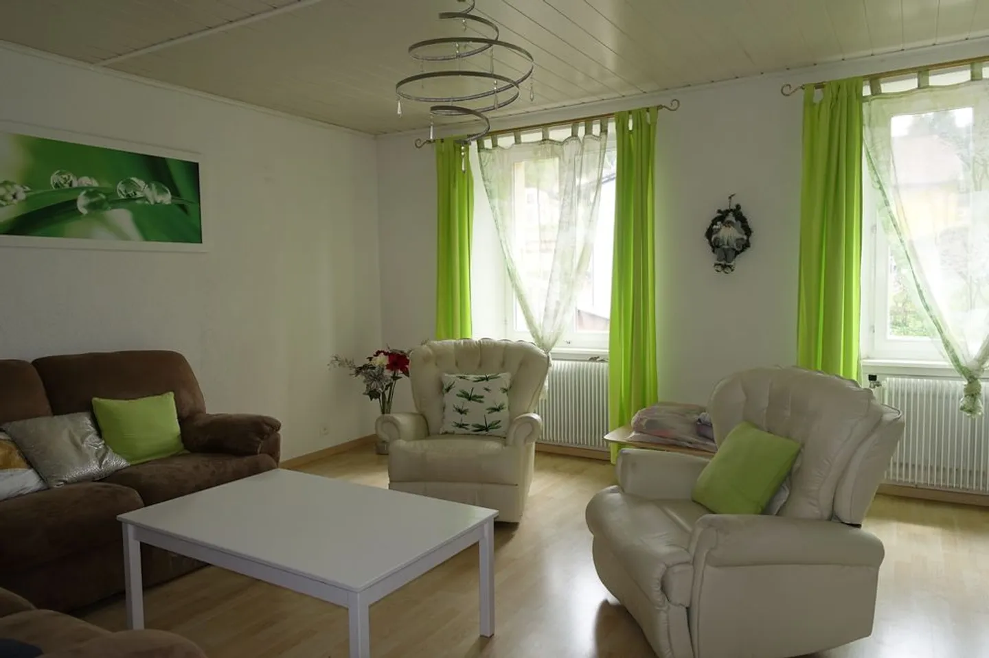 Tramelan - House with 11 1/2 Rooms and Garage - Photo 10 of 13