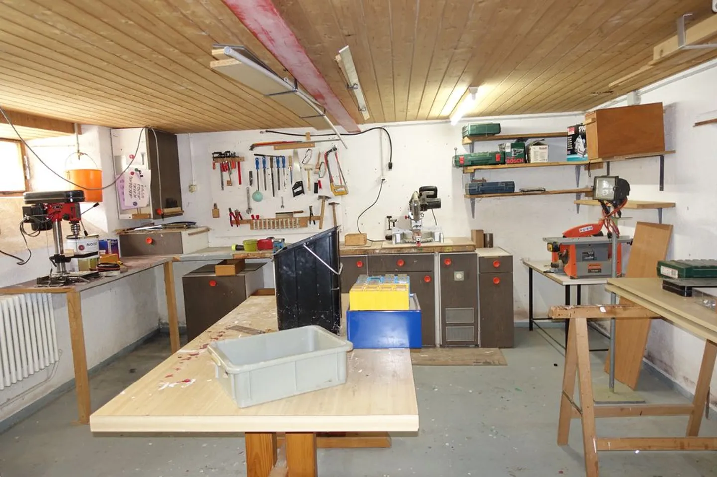 Tramelan - House with 11 1/2 Rooms and Garage - Photo 12 of 13