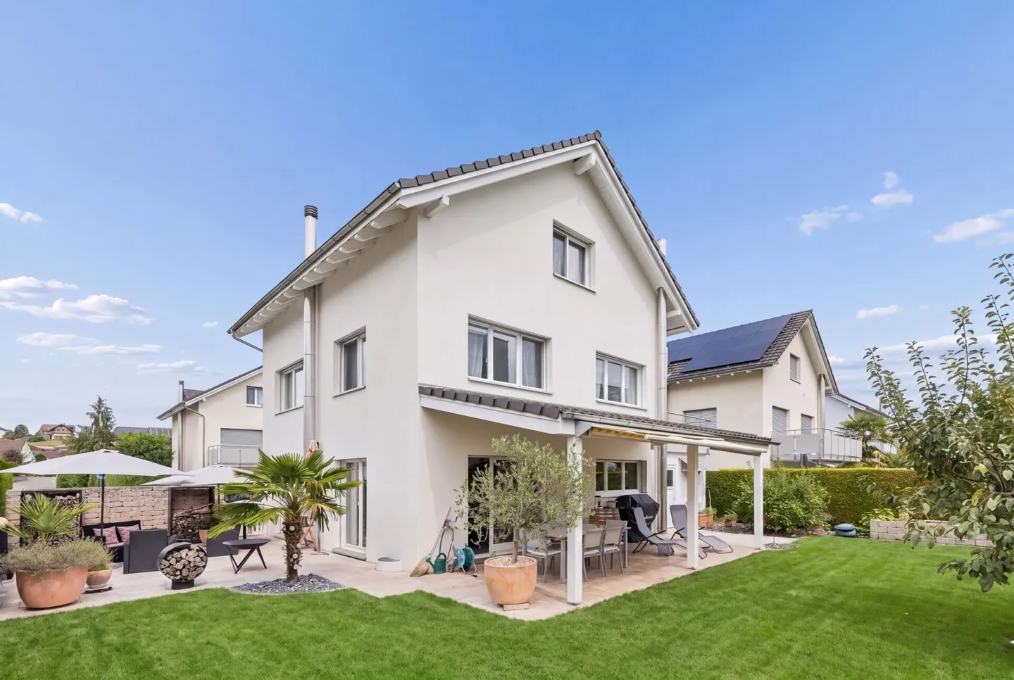 Maison individuelle de 6 pièces adaptée aux familles avec jardin - Photo 1 sur 29