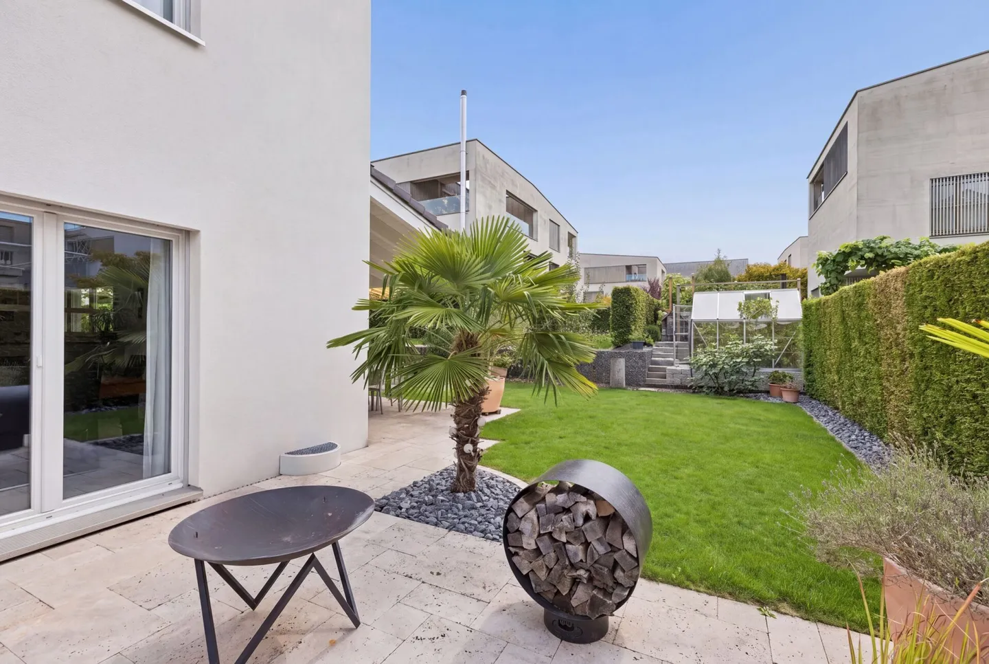 Maison individuelle de 6 pièces adaptée aux familles avec jardin - Photo 3 sur 29