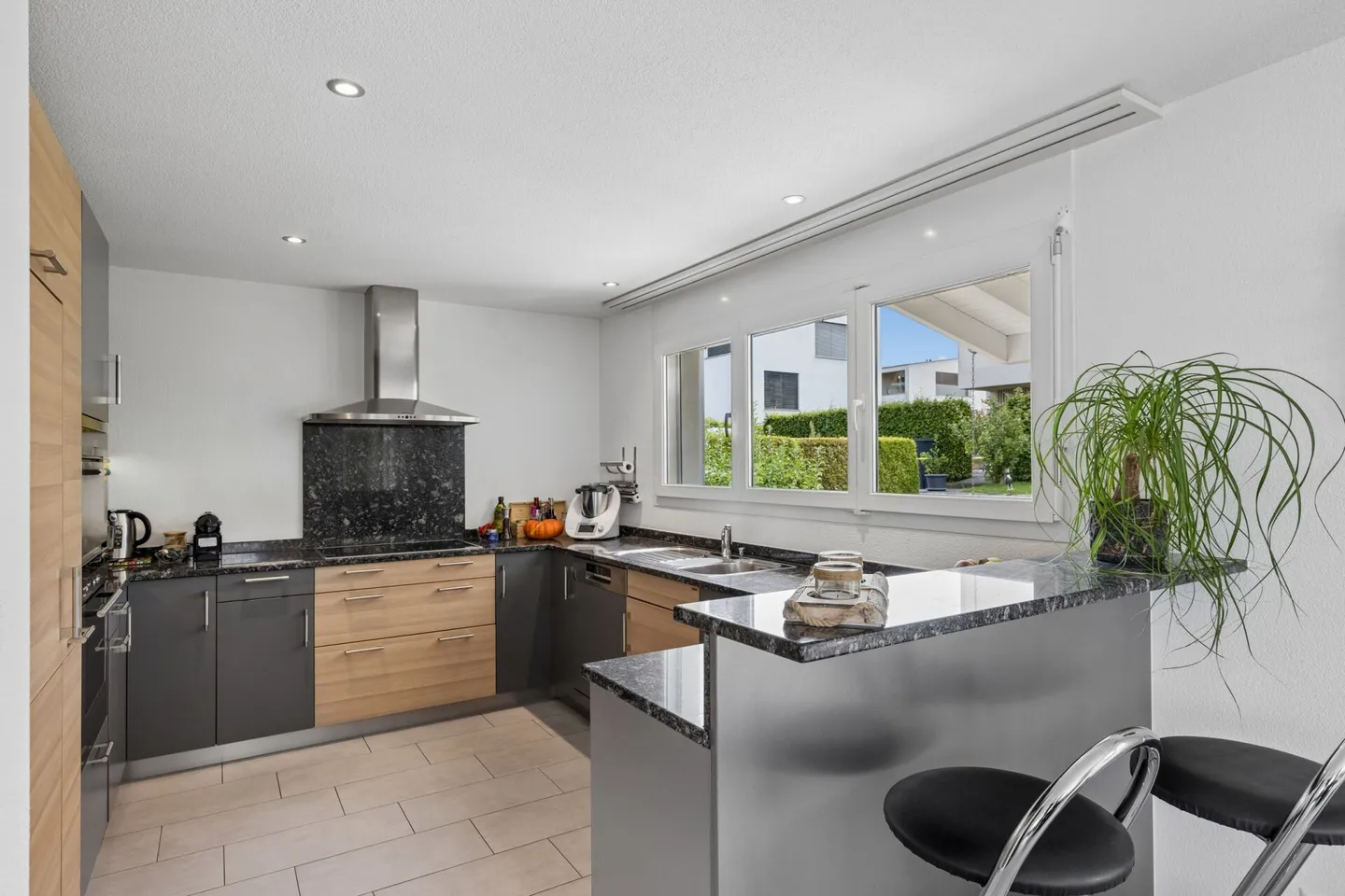 Maison individuelle de 6 pièces adaptée aux familles avec jardin - Photo 10 sur 29