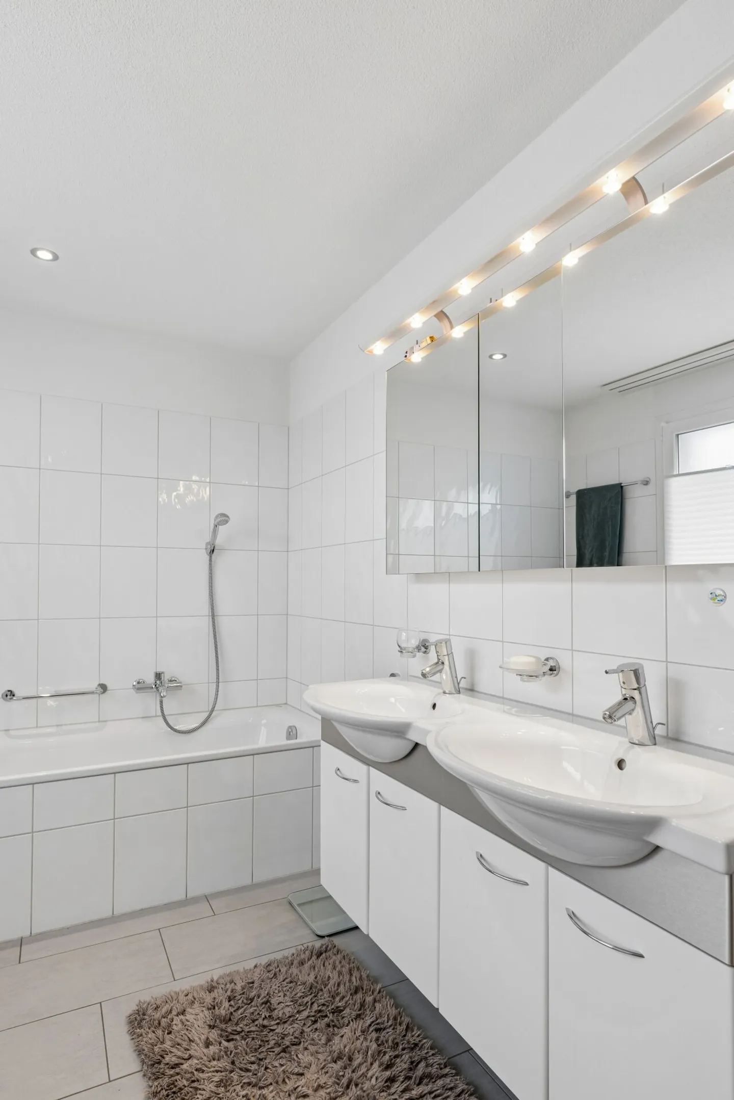 Maison individuelle de 6 pièces adaptée aux familles avec jardin - Photo 19 sur 29