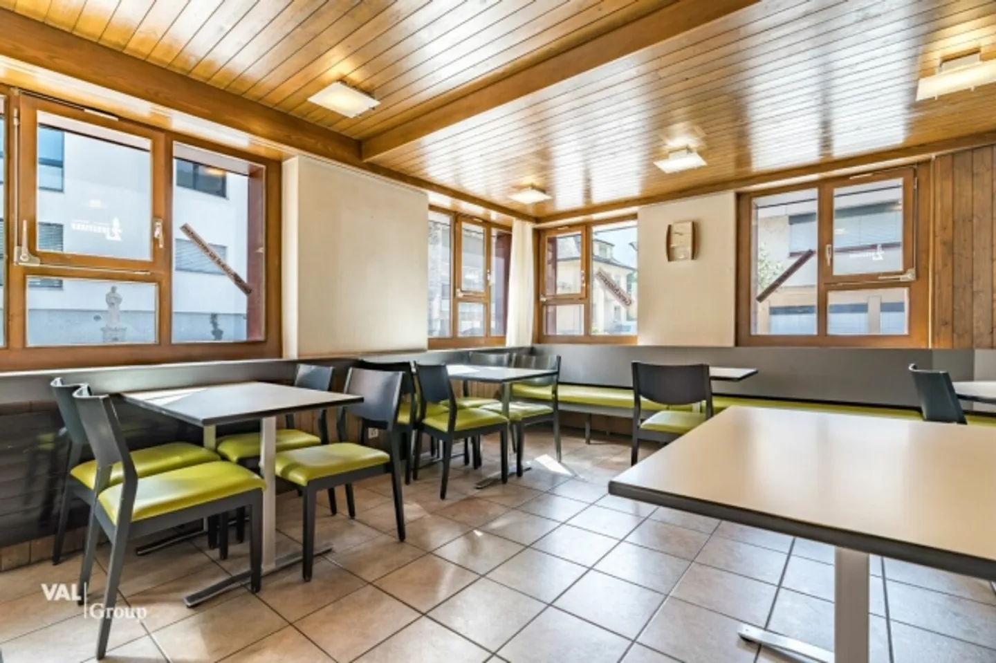 Commercial premises with charm and potential in the center of Raron - Photo 5 of 14