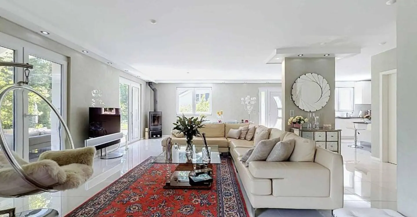 Bright semi-detached villa in a privileged environment - Photo 5 of 12