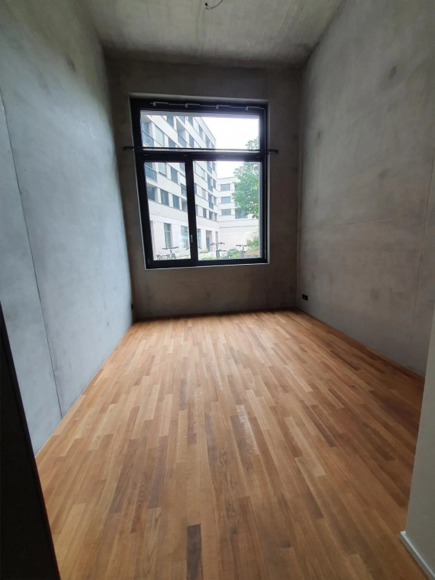 Attractive studio/sales area in 'Bâleo Erlenmatt' - Photo 4 of 6