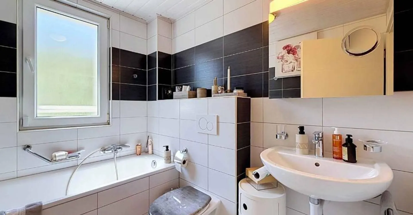 Bright semi-detached villa in a privileged environment - Photo 10 of 12