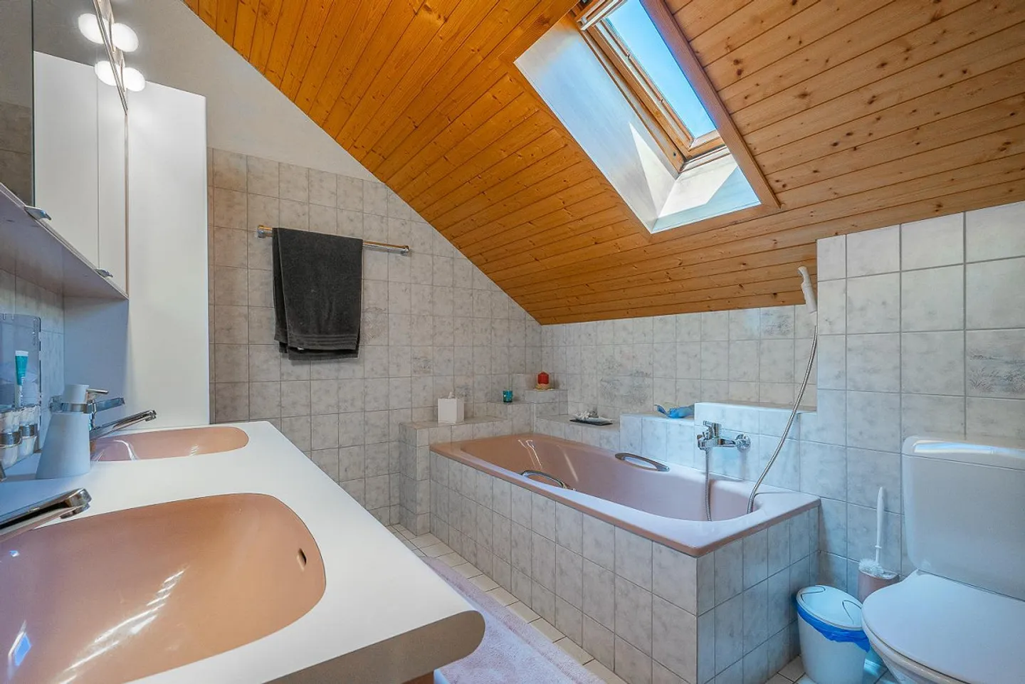 Grosszügige 4.5-Zimmer-Dachwohnung - Foto 15 von 24