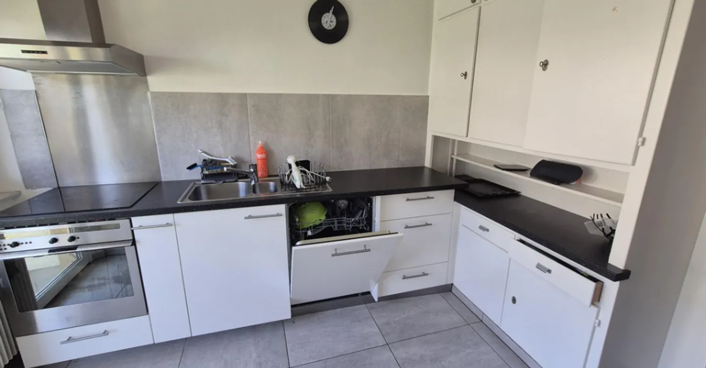 Appartement de 3 pièces au 2 ème étage - Photo 3 sur 5