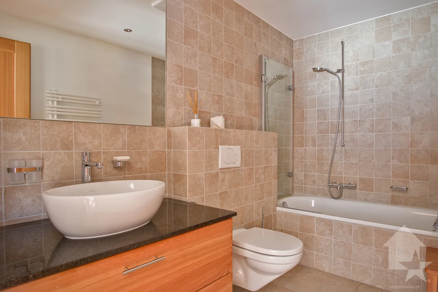 Superb and luxurious duplex penthouse, 5.5 rooms, 167 m2 - Photo 13 of 23