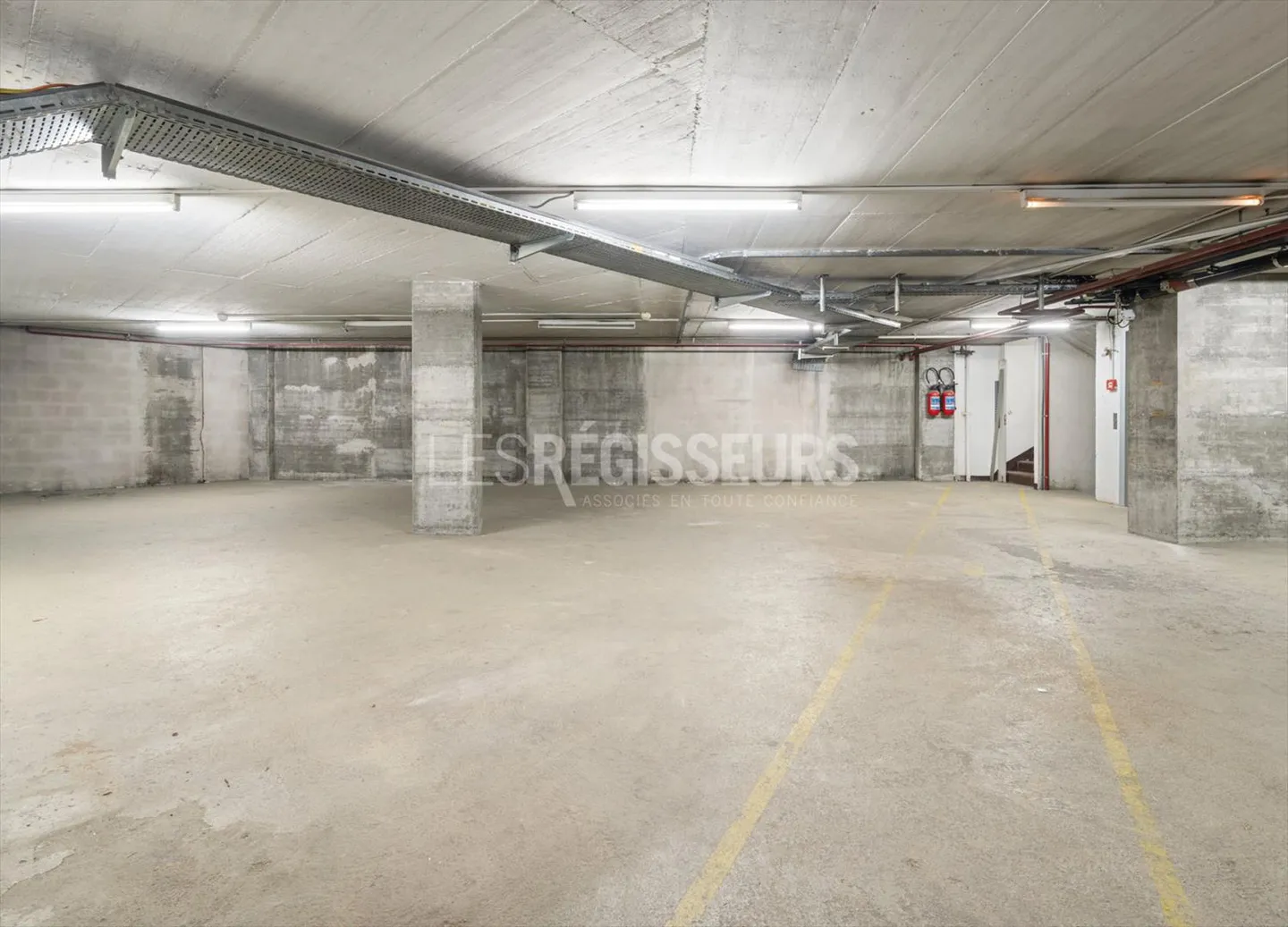 Geräumige Arcade in einem Einkaufszentrum in Chêne-Bourg - Foto 7 von 11