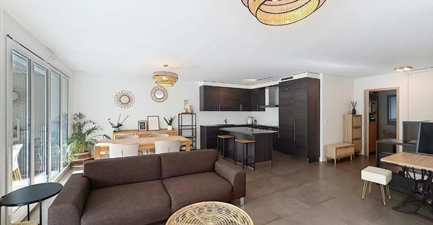 Very nice modern apartment with terrace - Photo 2 of 7