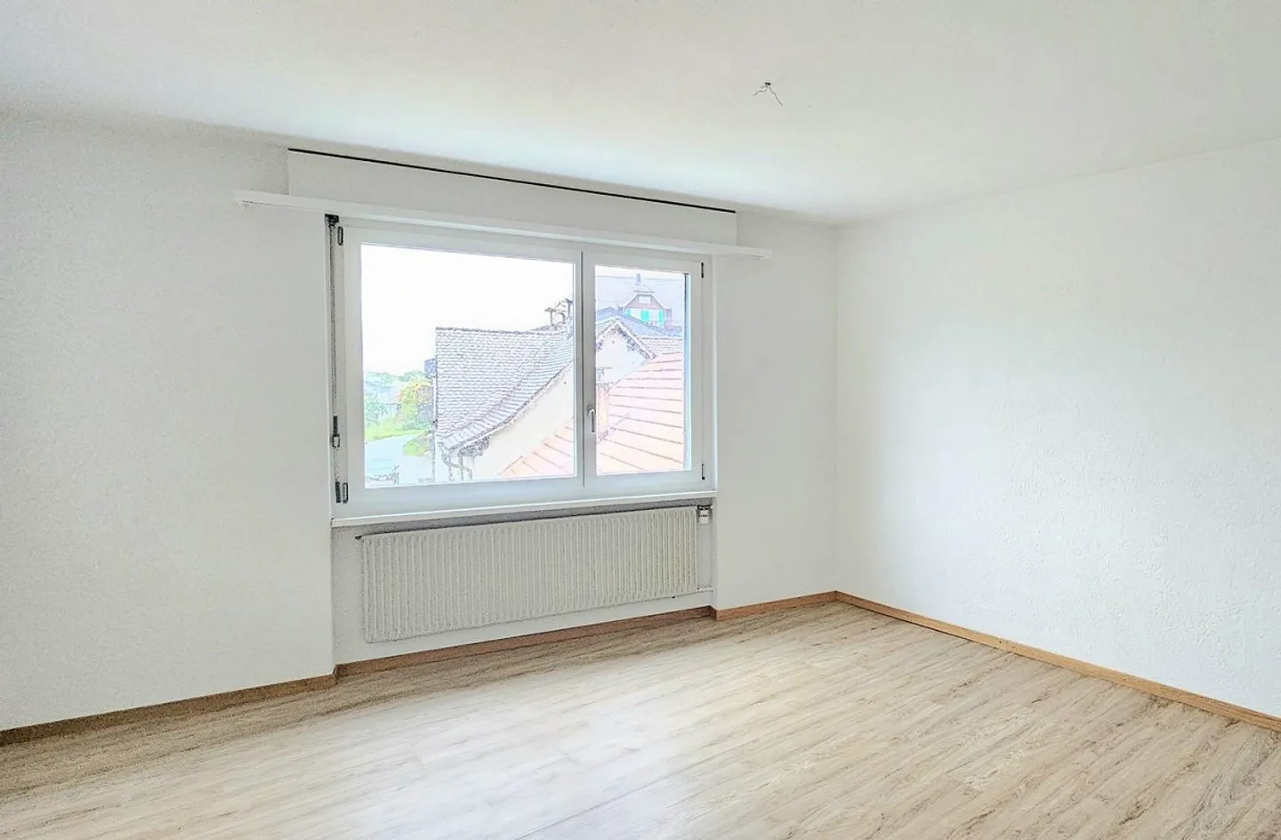 Gross, hell, gemütlich, zentral, Einstellhalle - Foto 9 von 13