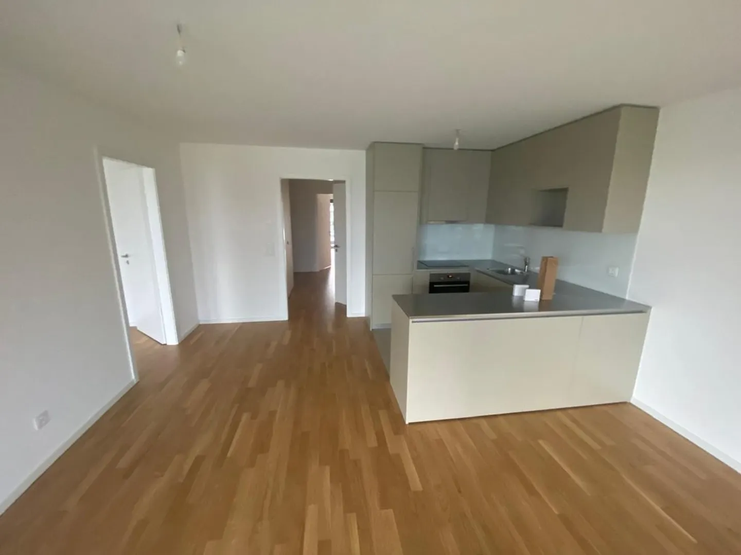 Helles Apartment mit Balkon - Foto 5 von 10