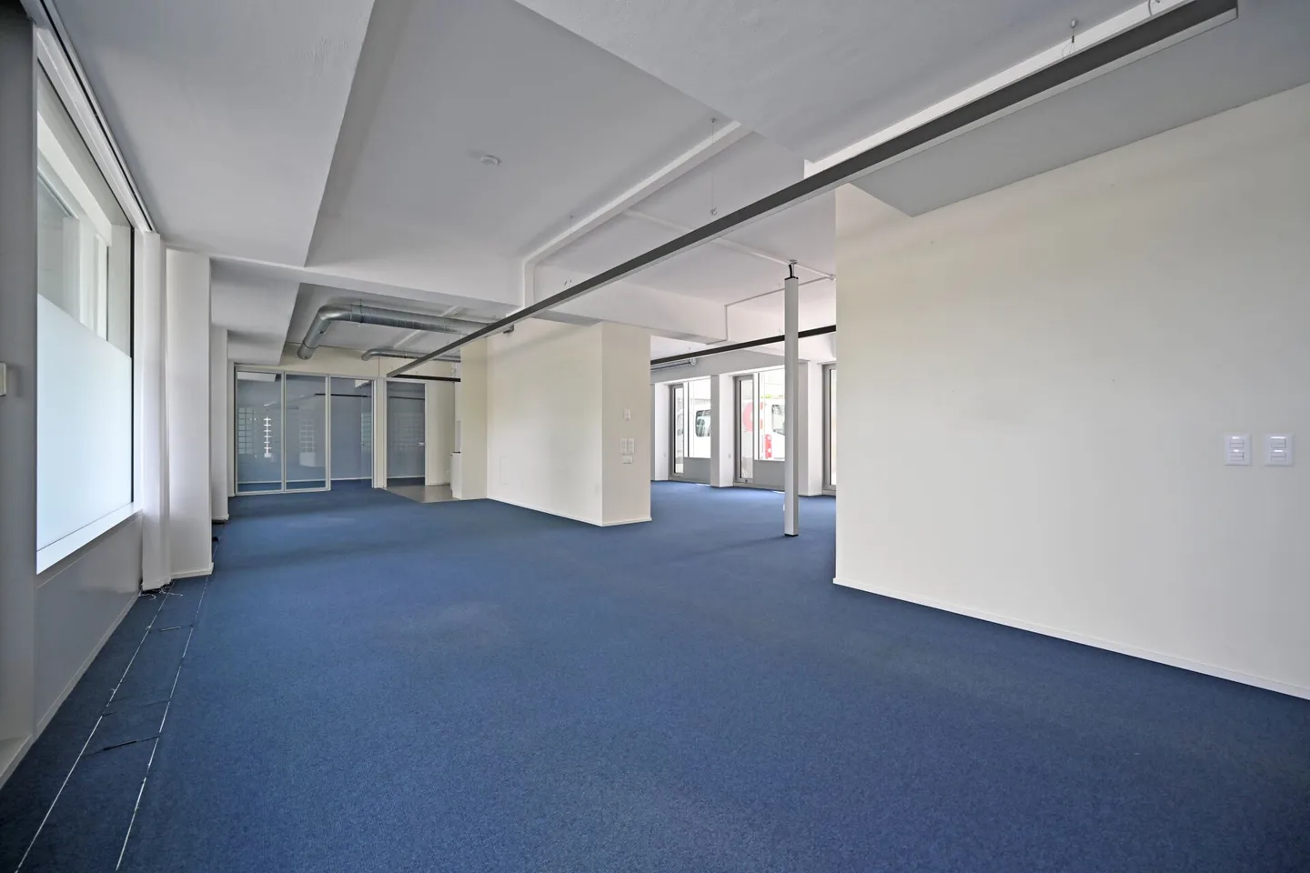 La tua sede aziendale centrale - Spazio ufficio/vendita nel quartiere Mattenhof - Foto 6 di 11