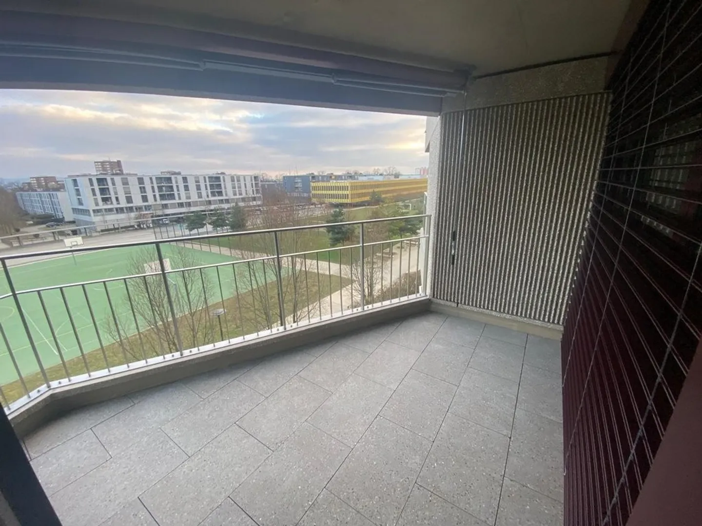 Helles Apartment mit Balkon - Foto 10 von 10