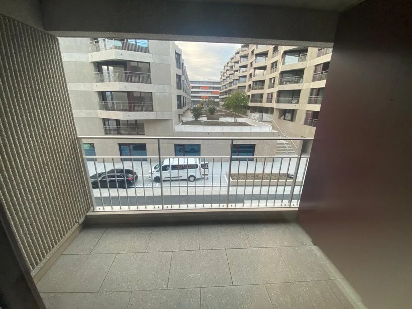 Helles Apartment mit Balkon - Foto 9 von 10