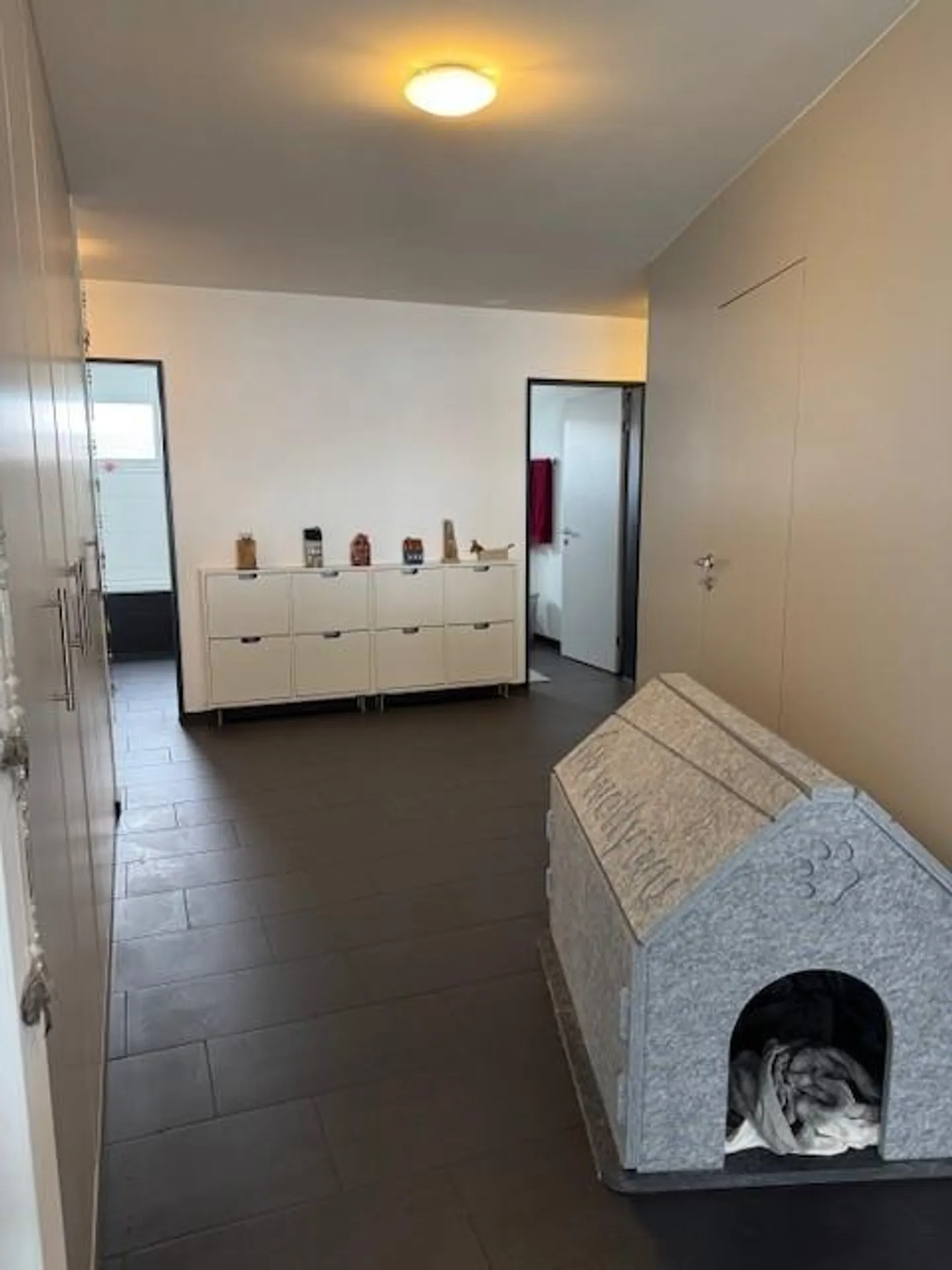 Geräumige Wohnung mit Terrasse - Foto 6 von 9