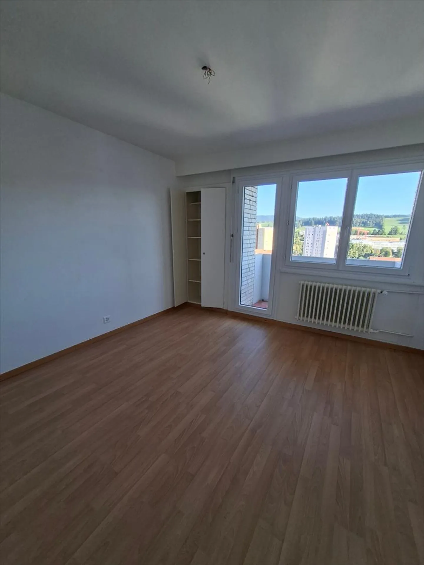 Appartement deux pièces au 5ème étage - Photo 1 sur 4