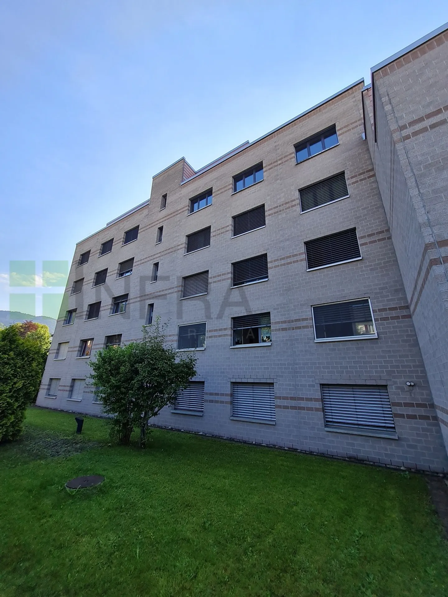 Über 101 m2 große Wohnung im 5. Stock mit Aufzug - Foto 11 von 11