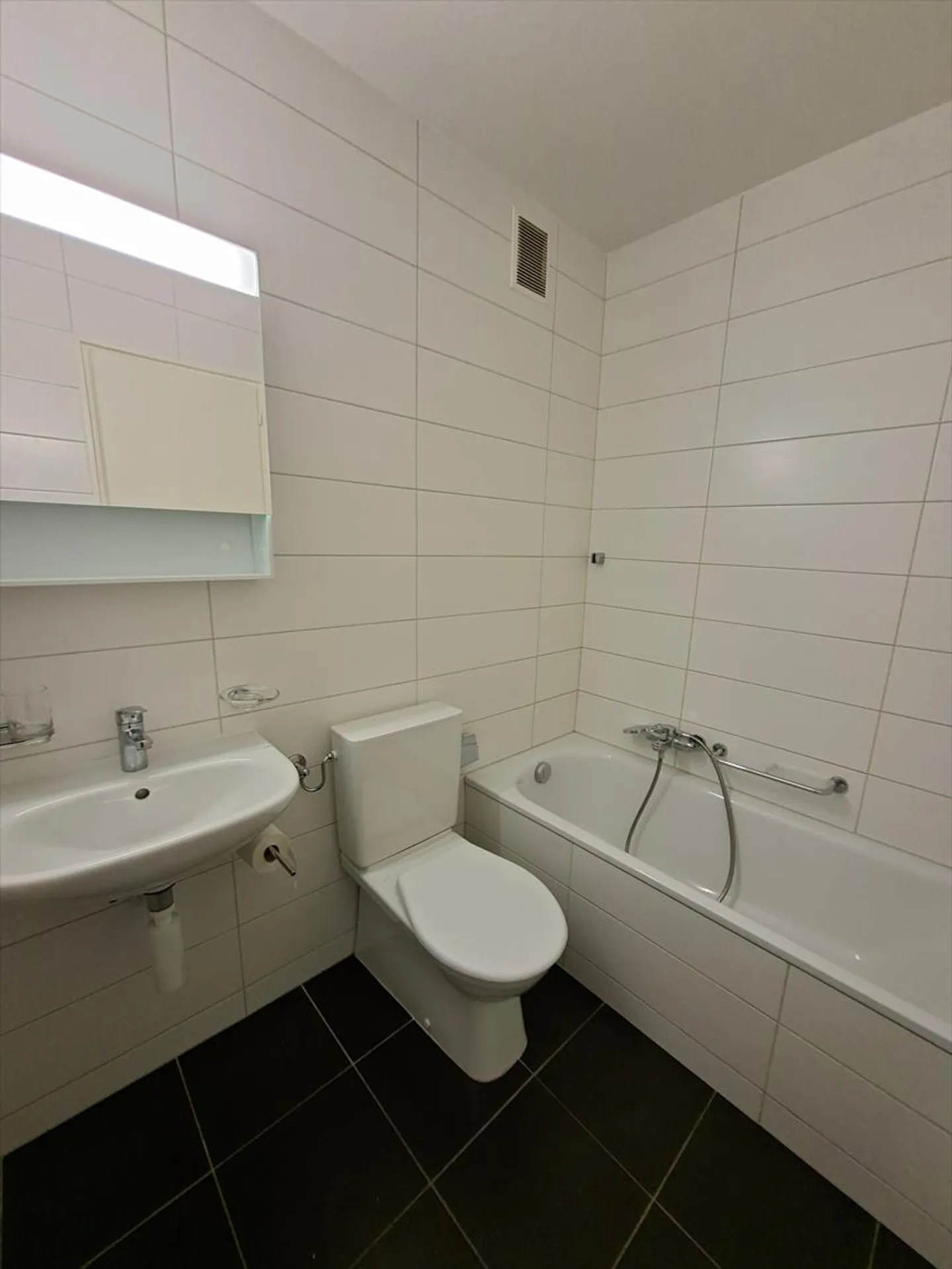 Appartement deux pièces au 5ème étage - Photo 4 sur 4