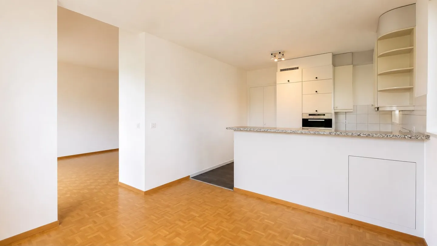 Duplex in the heart of a privileged environment in Gland - Photo 6 of 15