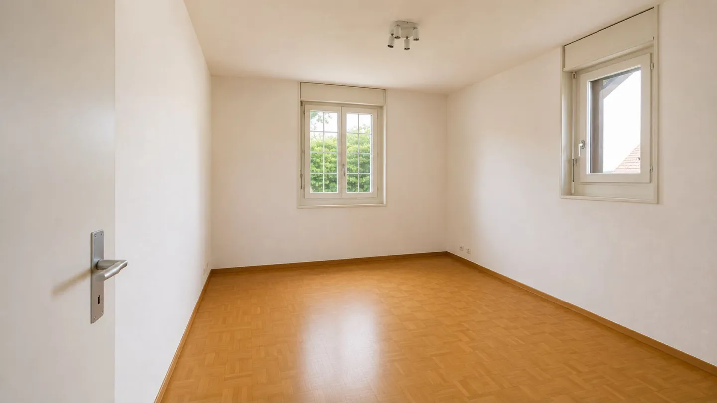 Duplex in the heart of a privileged environment in Gland - Photo 7 of 15