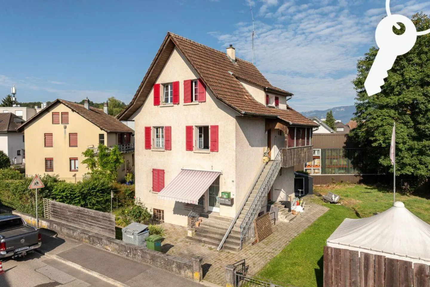 Freistehendes Generationenhaus auf drei Etagen - Foto 1 von 17
