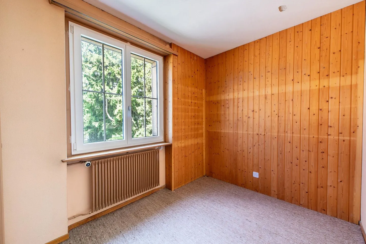 Charming Single Family Home - Photo 11 of 13