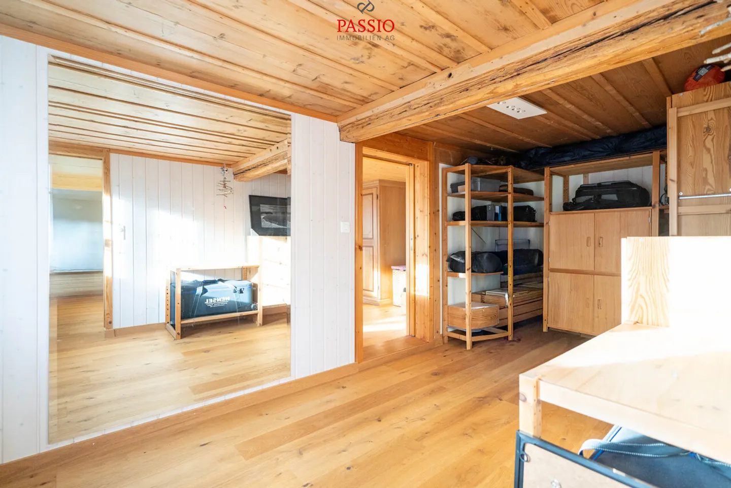 Rifugio unico di 5 stanze con appartamento di 3,5 stanze - Foto 22 di 43