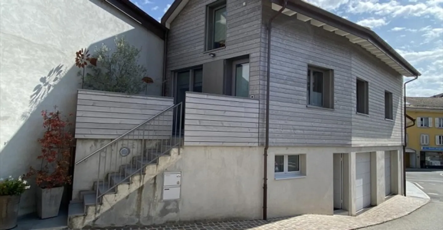 Deposit - Photo 1 of 3