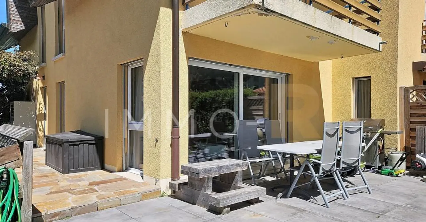 Casa a schiera con giardino - Foto 8 di 8