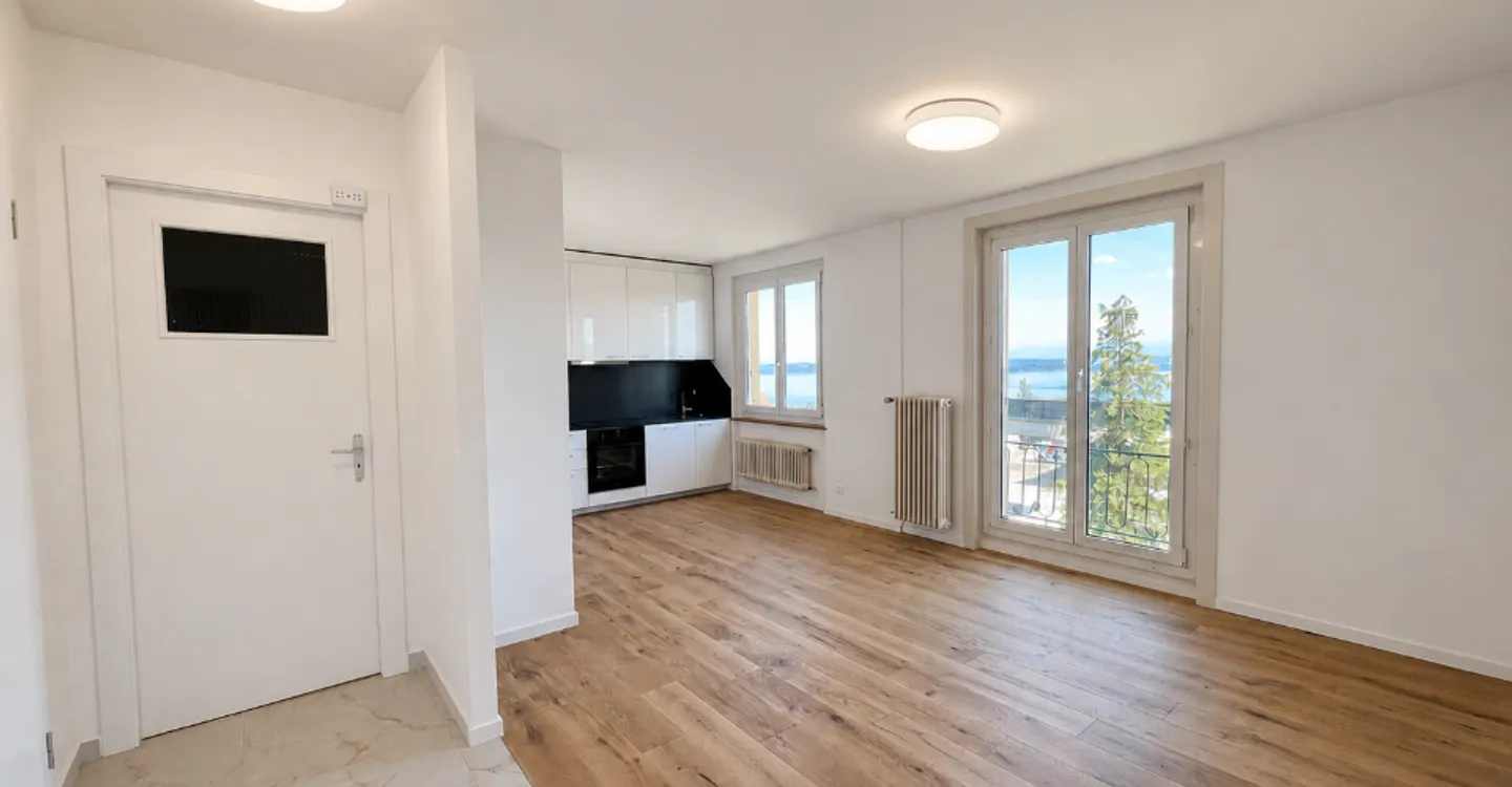 Helles Apartment mit Blick auf den See und die Alpen - Foto 2 von 7