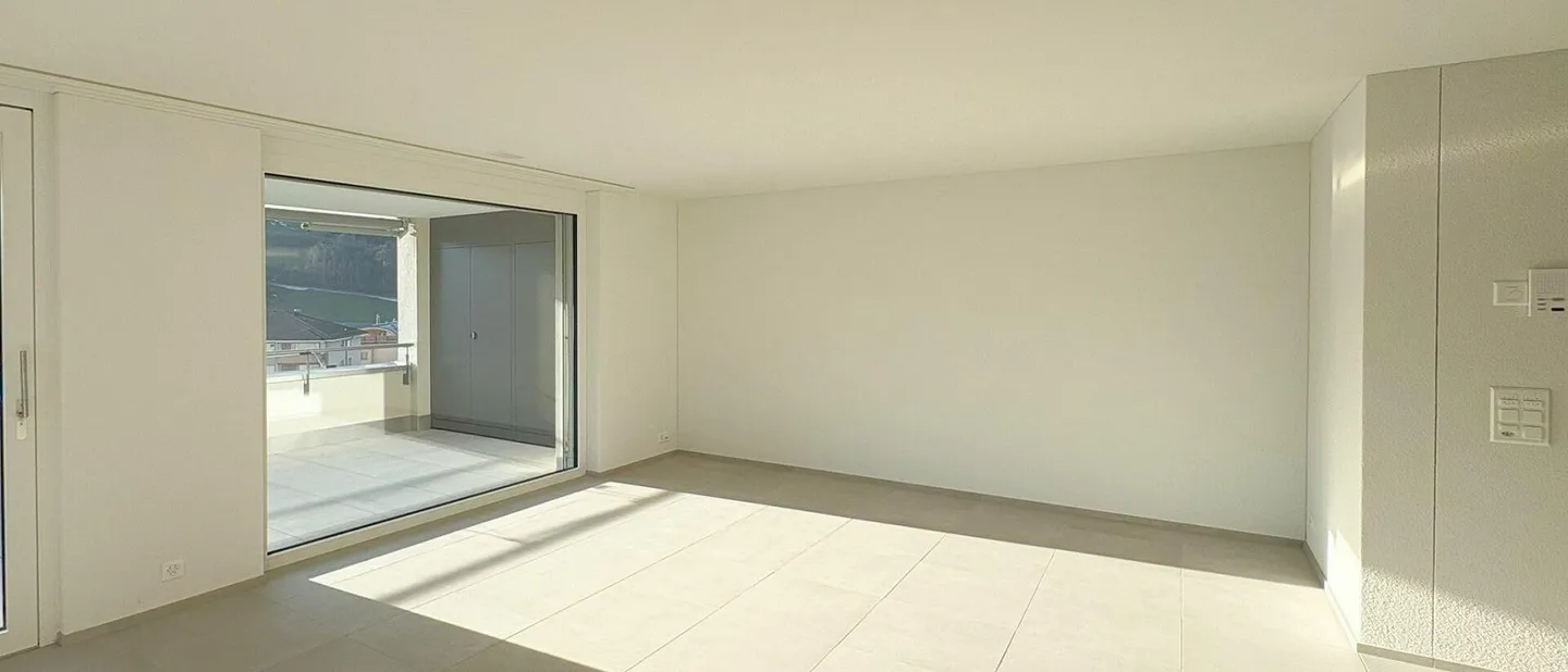 Première location : appartement en attique de 3,5 pièces avec vue sur le lac et les montagnes - Photo 4 sur 10