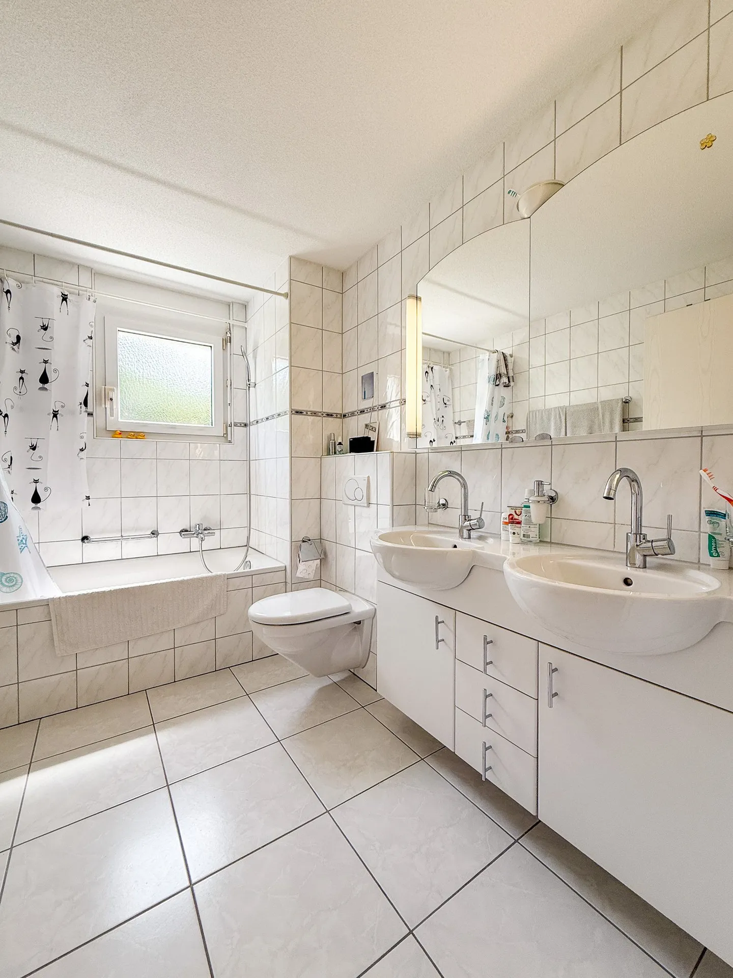 Modern condominium with large balcony, Thörishaus - Photo 11 of 29