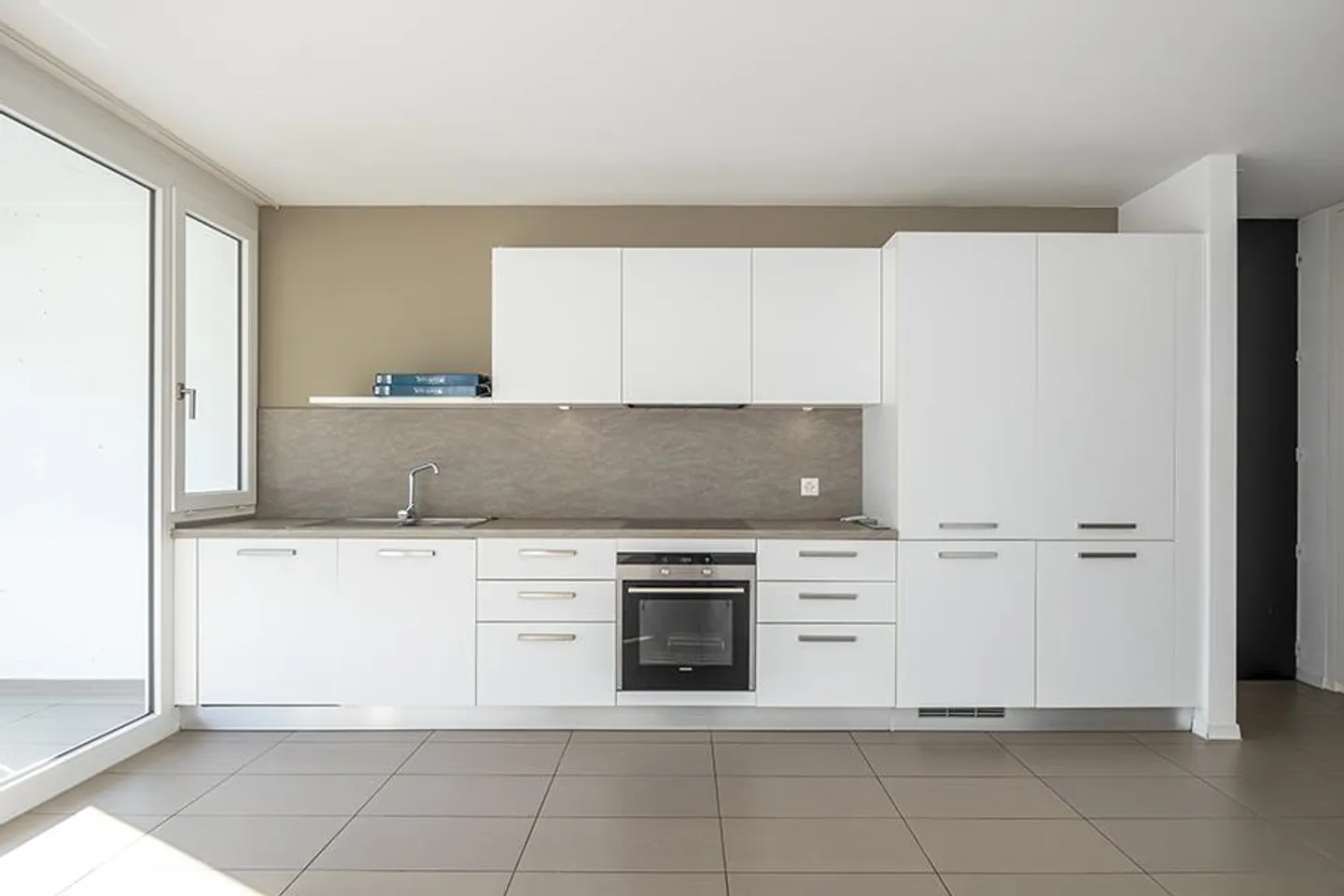 MODERN 4.5 ROOMS IN GIUBIASCO - Photo 3 of 15