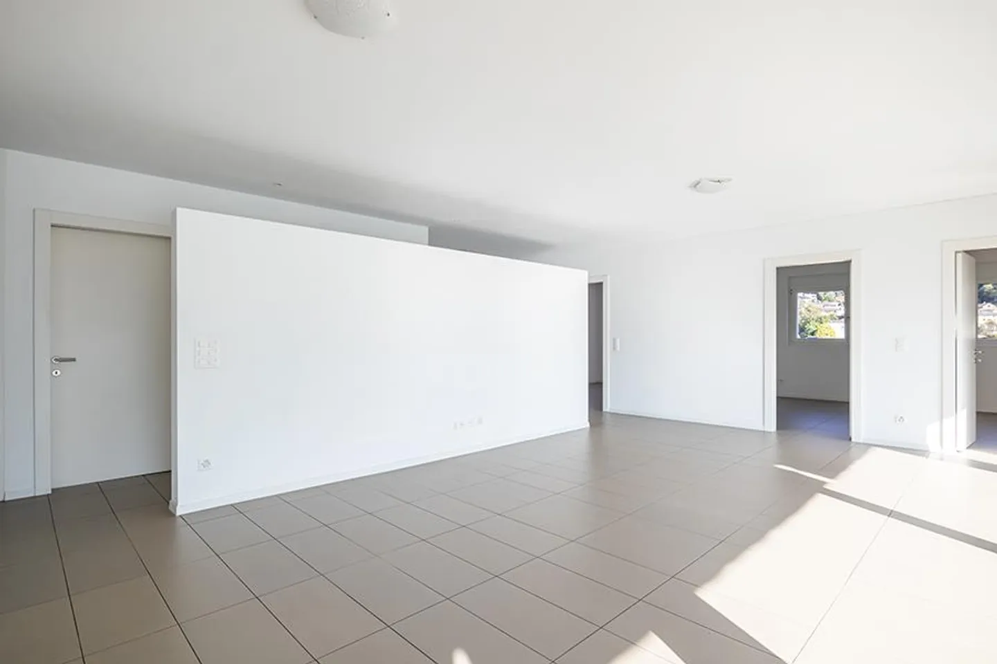 MODERN 4.5 ROOMS IN GIUBIASCO - Photo 5 of 15