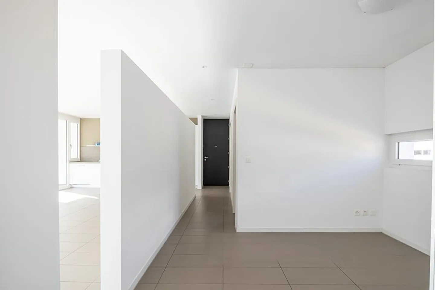 MODERN 4.5 ROOMS IN GIUBIASCO - Photo 8 of 15