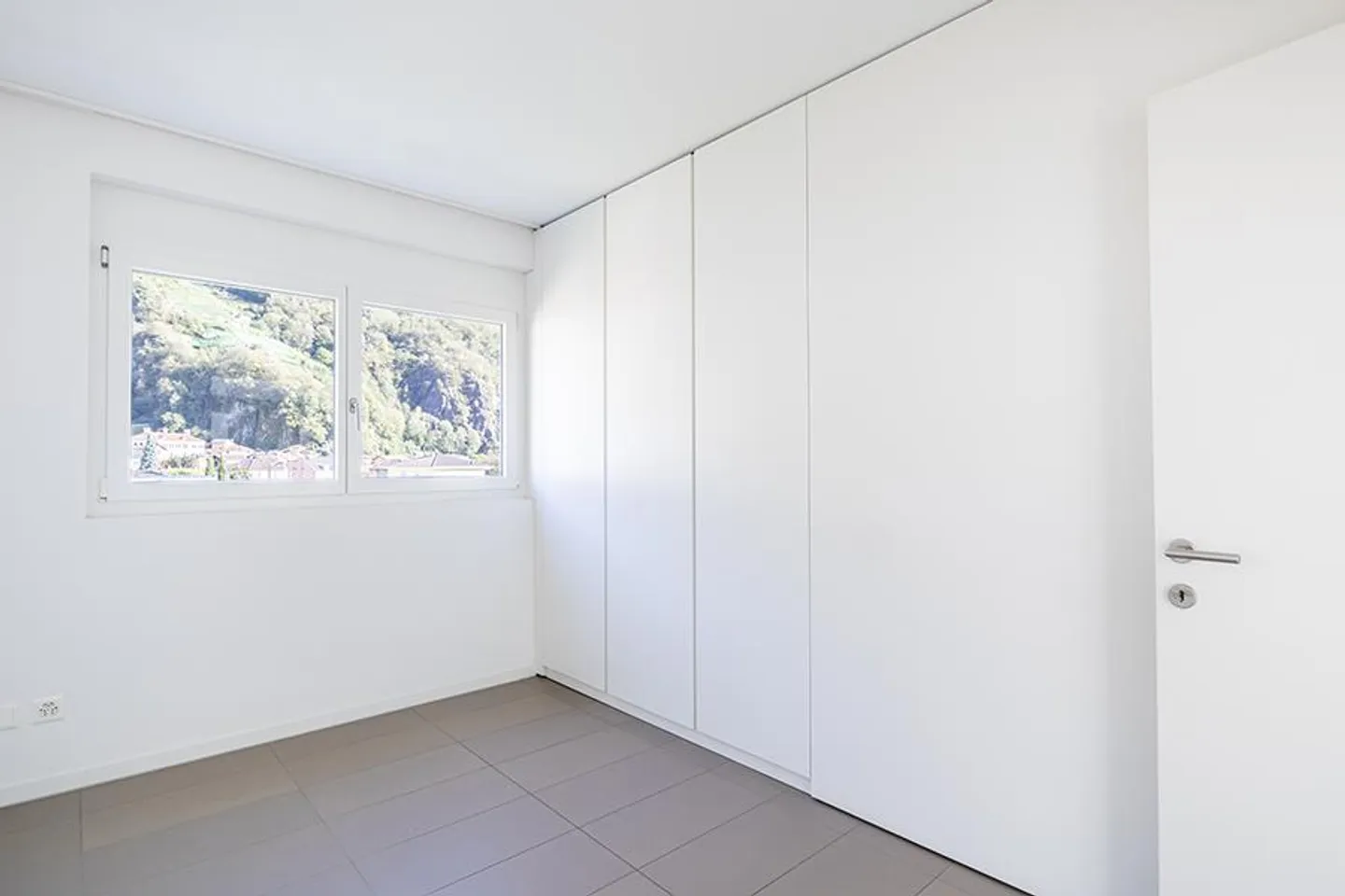 MODERN 4.5 ROOMS IN GIUBIASCO - Photo 12 of 15