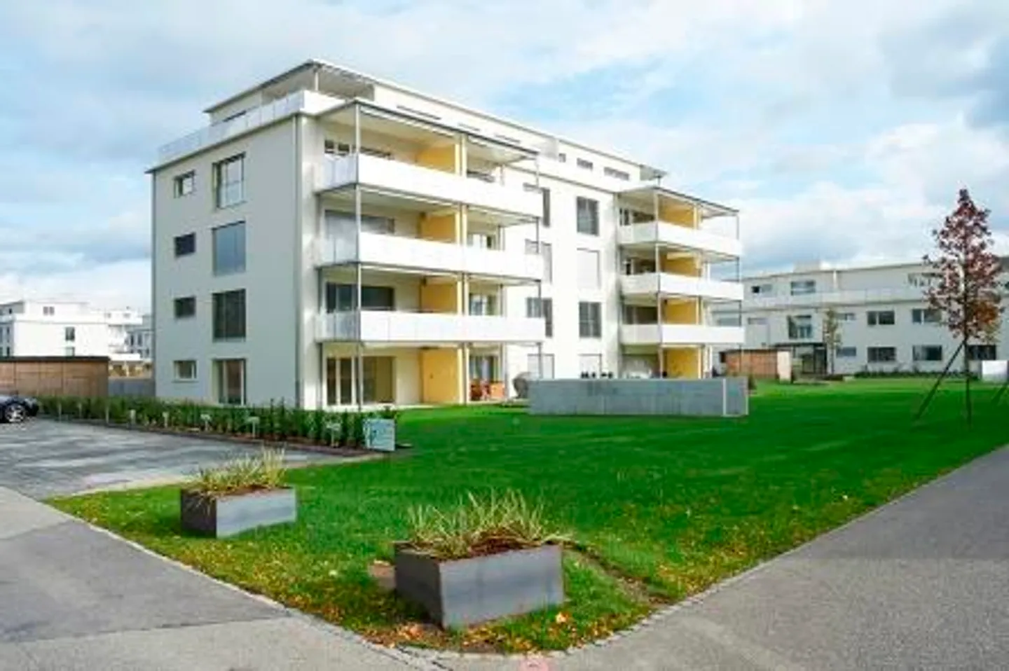 Aimez-vous vivre dans un complexe résidentiel bien entretenu ? - Photo 1 sur 7