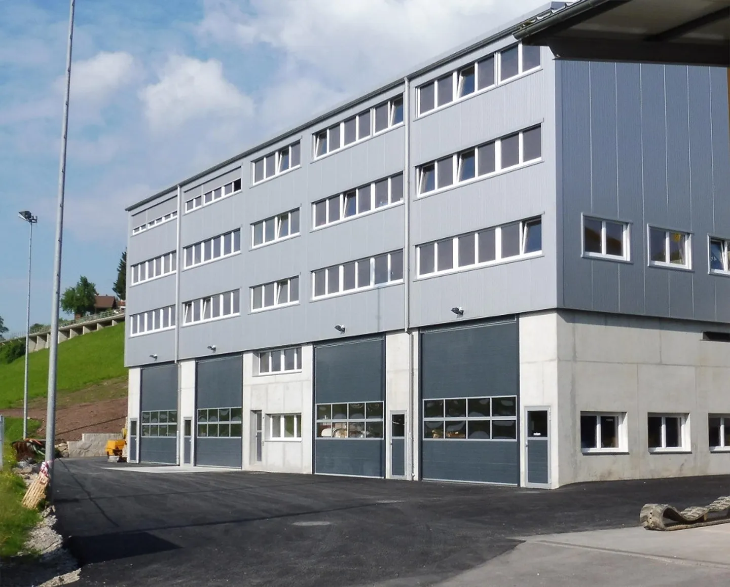 Consulenza / Terapia / Cosmetici / Piccolo Ufficio / Sede Aziendale - 15m2 - Foto 2 di 6