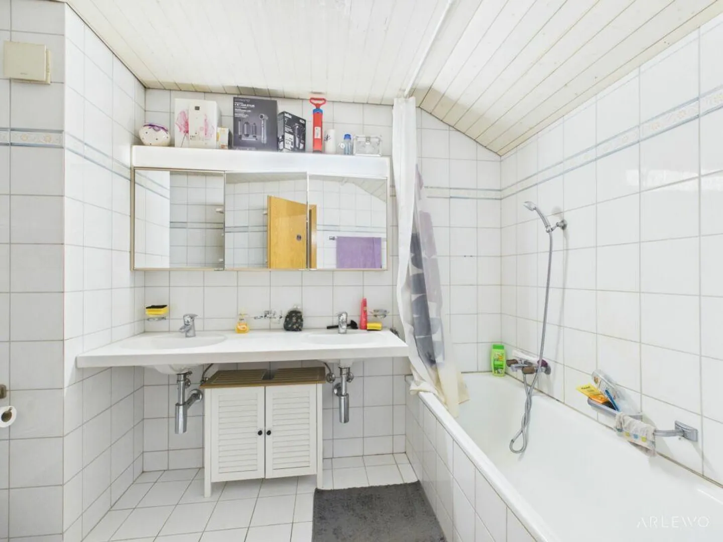 Attractive Investment in a Central Location - Photo 7 of 10
