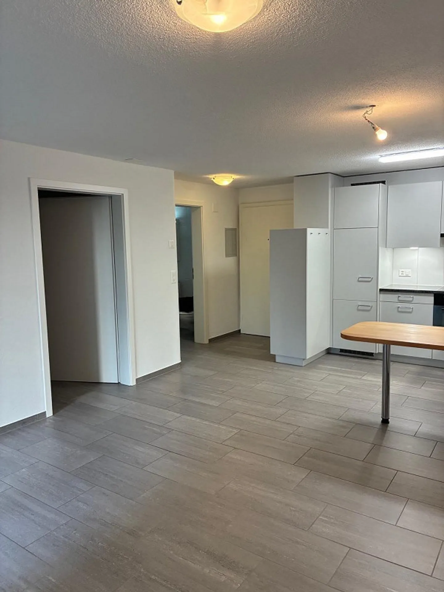 Appartamento 2½ camere accogliente in una zona residenziale tranquilla... - Foto 4 di 8