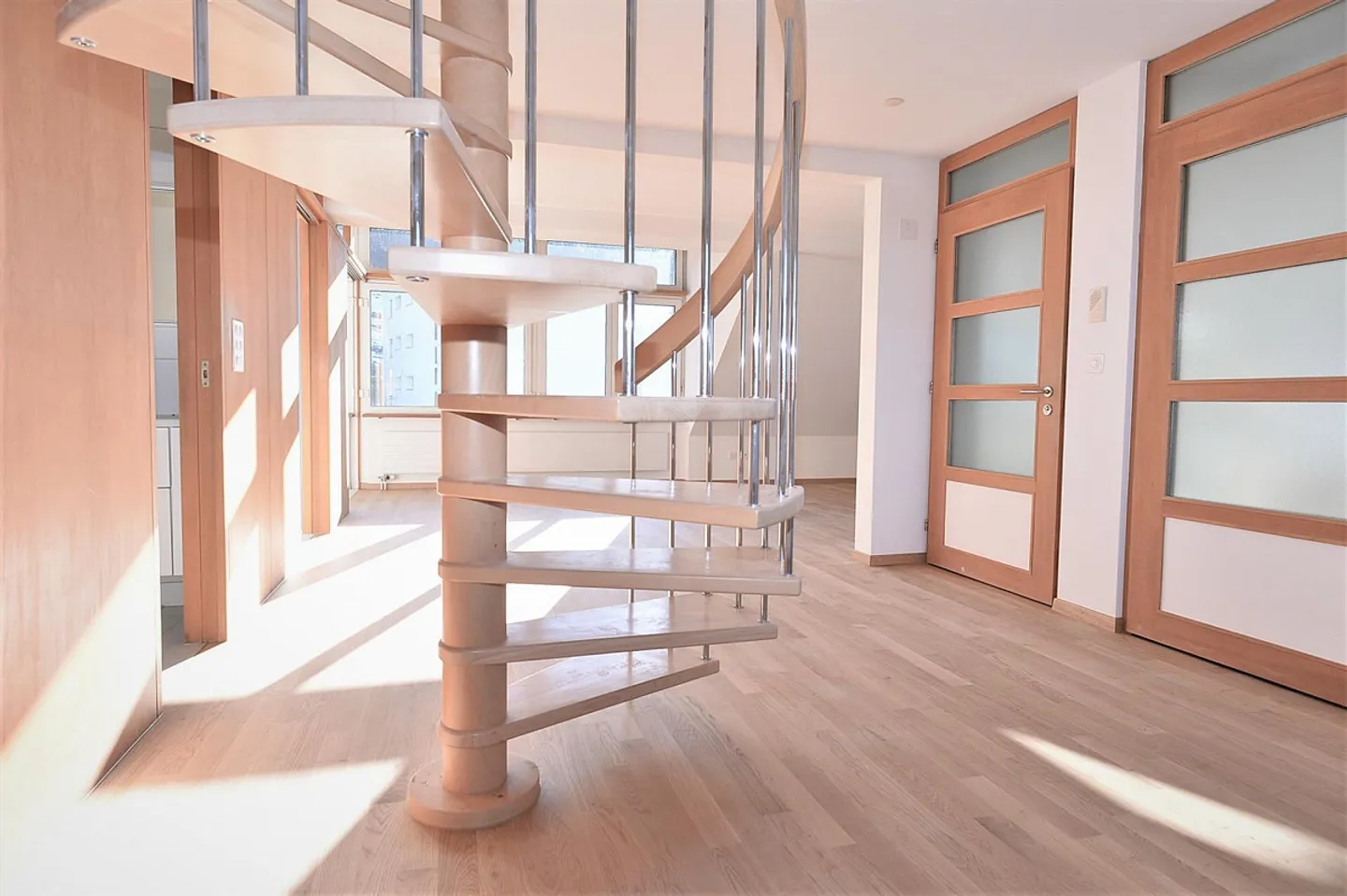 Beautiful 4.5-room apartment near three ponds - Photo 4 of 14