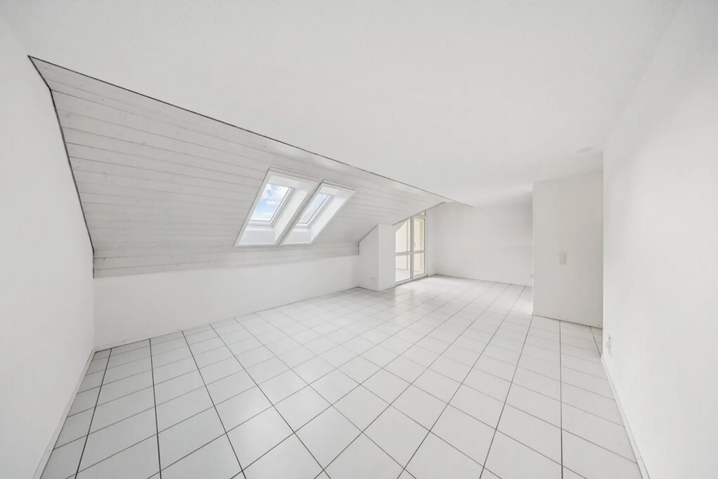 Moderne 3.5-Zimmerwohnung - Foto 2 von 9