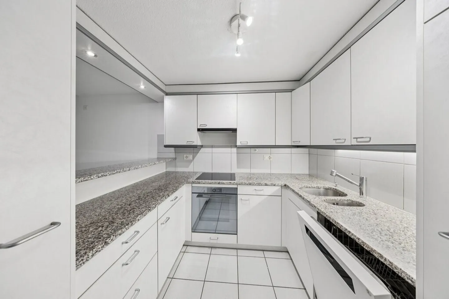 Moderne 3.5-Zimmerwohnung - Foto 5 von 9