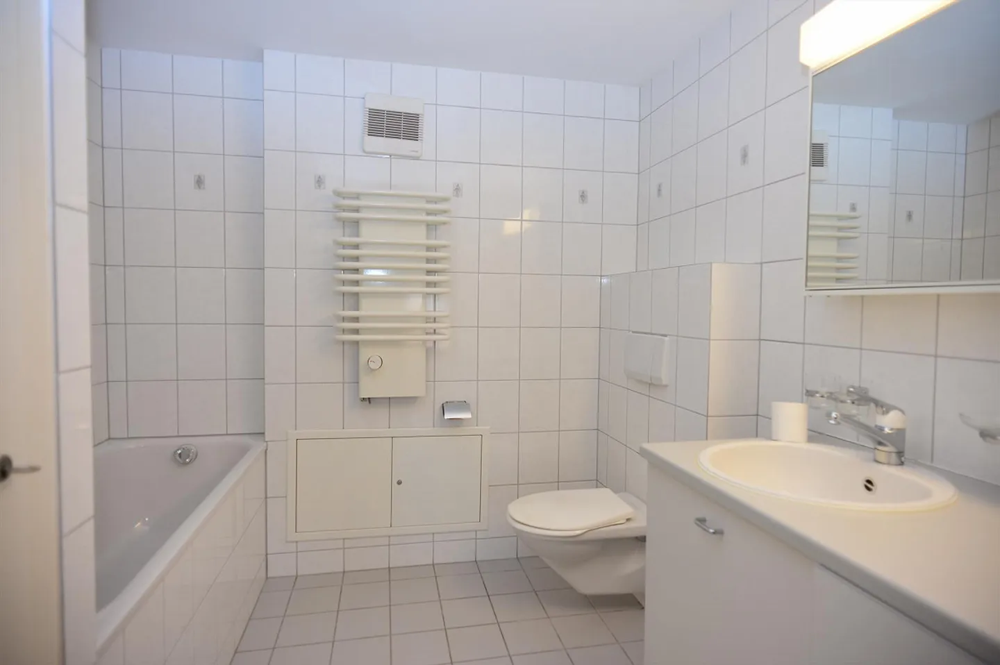 Beautiful 4.5-room apartment near three ponds - Photo 8 of 14